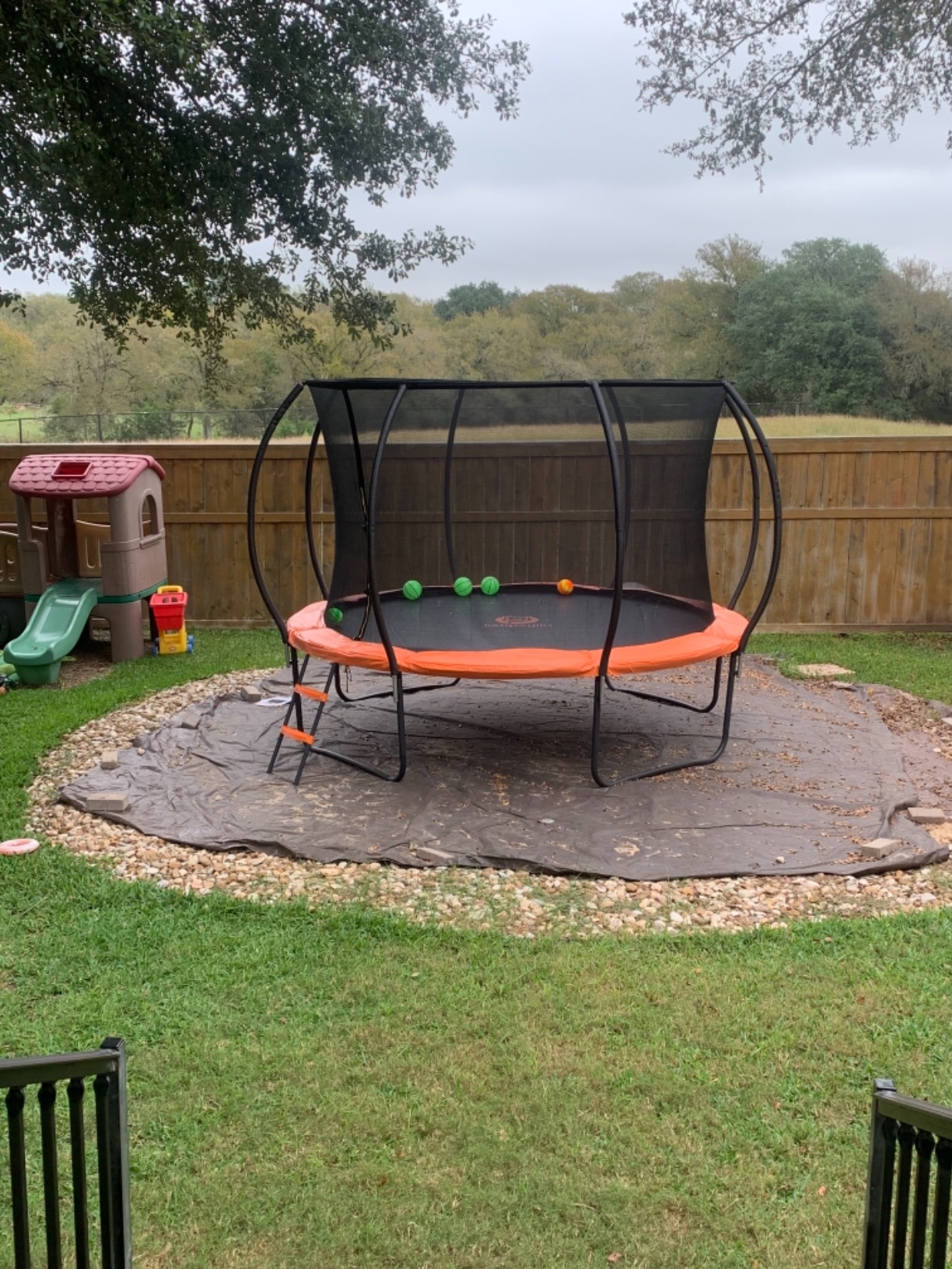 JUMPZYLLA Trampoline 8FT 10FT 12FT 14FT 15FT 16FT Trampoline with Enclosure - Recreational Trampolines with Ladder and AntiRust Coating, ASTM Approval Outdoor Trampoline for Kids